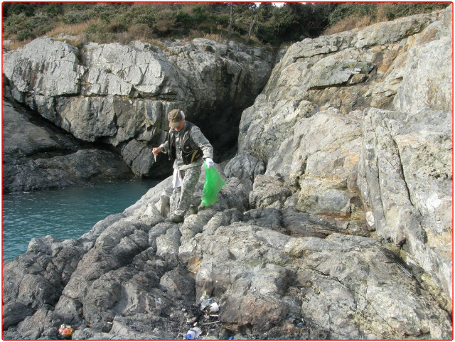 갯바위 청소.JPG